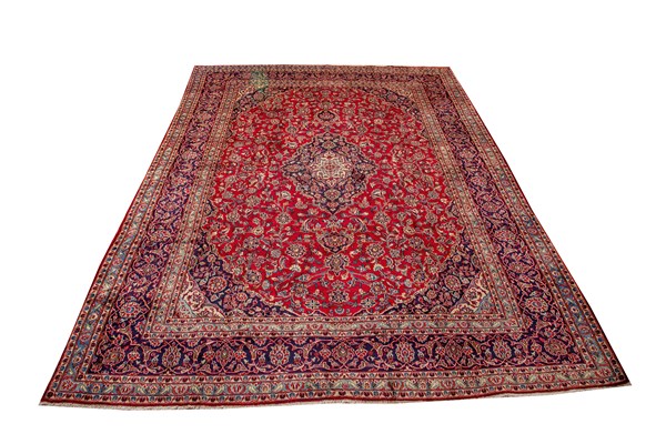 Lot 22 - PERSIAN KASHAN RUG