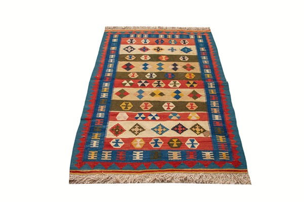 Lot 2 - PERSIAN KERMANSHAH KILIM RUG