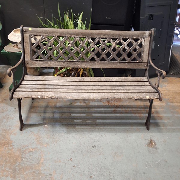 Lot 448 - GARDEN BENCH