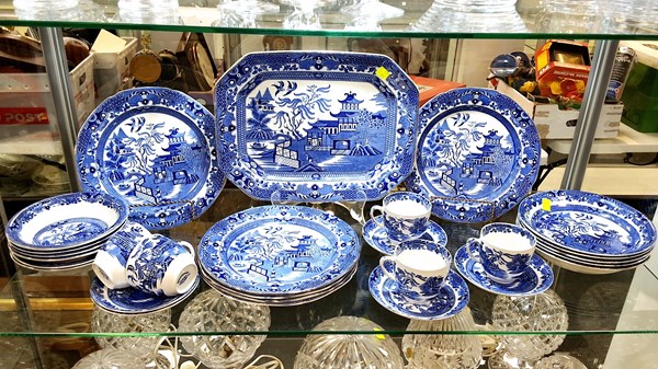 Lot 1228 - WILLOW PATTERN CHINA