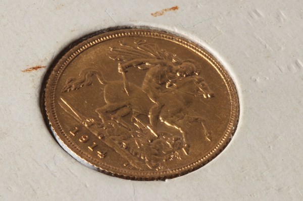 Lot 1068 - GOLD HALF SOVEREIGN