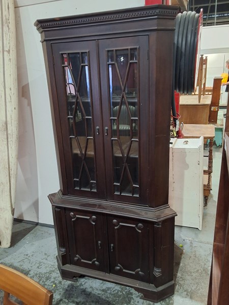 Lot 180 - CORNER CABINET