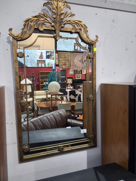 Lot 8 - MIRROR