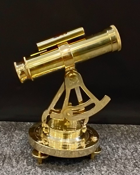 Lot 1137 - SEXTANT