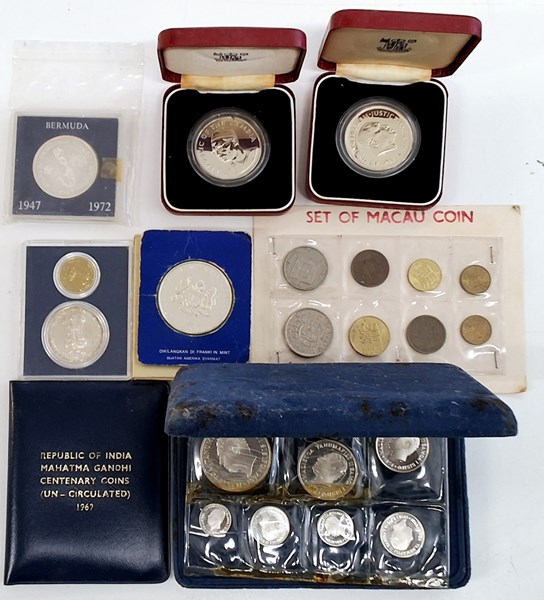 Lot 1093 - COINS