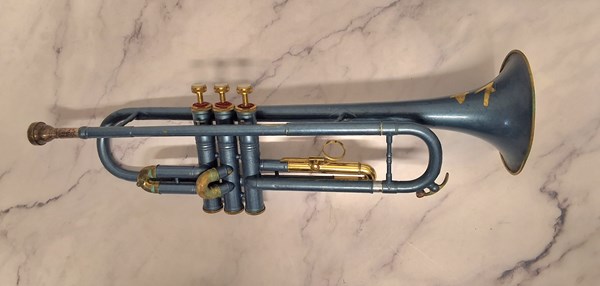 Lot 1307 - VINTAGE TRUMPET