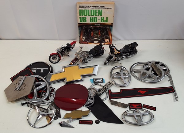 Lot 1290 - MOTORING COLLECTABLES