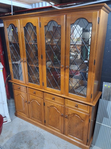 Lot 266 - DISPLAY CABINET