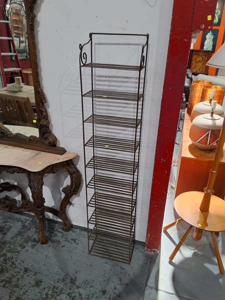 Lot 3 - PLANT STAND