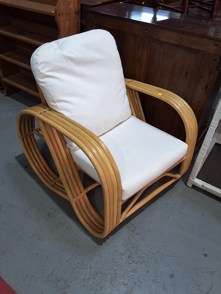 Lot 222 - ARMCHAIR