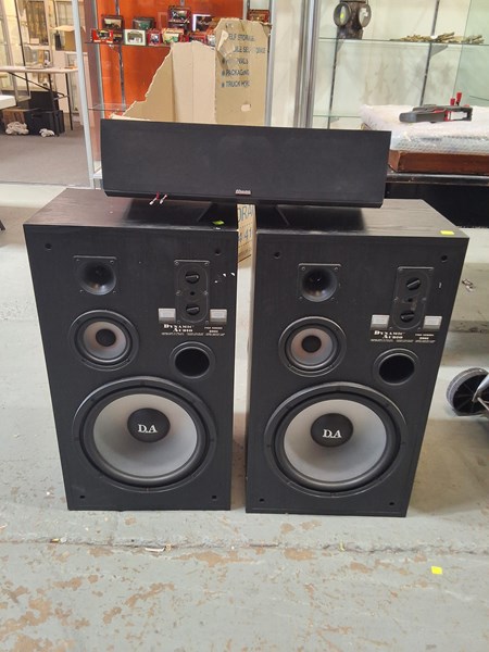 Lot 511 - SPEAKERS