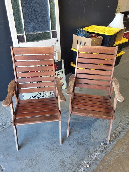 Lot 474 - OUTDOOR CHAIRS