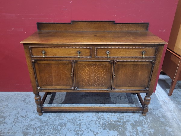 Lot 110 - SIDEBOARD