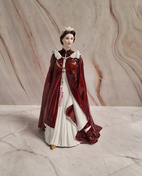 Lot 1355 - ROYAL WORCESTER FIGURE