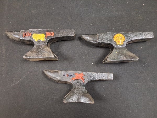 Lot 1254 - ANVILS