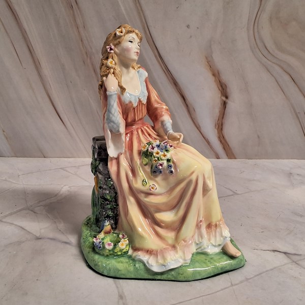 Lot 1368 - ROYAL DOULTON FIGURE