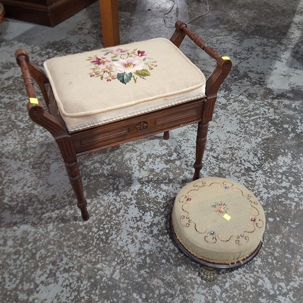 Lot 101 - TAPESTRY FURNITURE