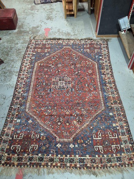 Lot 120 - RUG