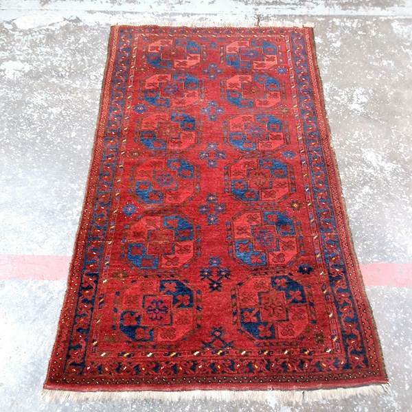 Lot 88 - PERSIAN RUG