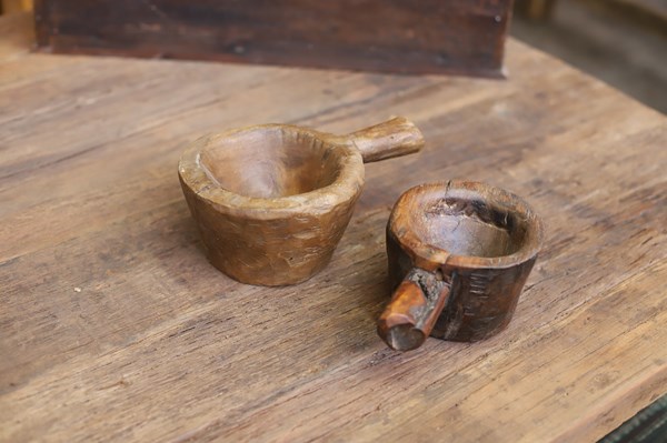 Lot 10 - TIMBER BOWLS