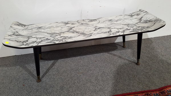 Lot 68 - COFFEE TABLE