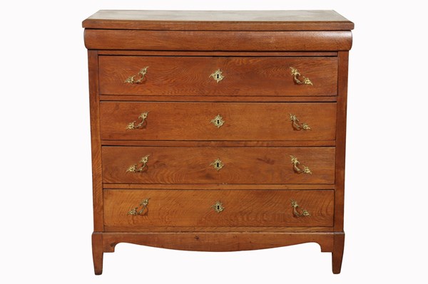 Lot 159 - OAK CHEST OF DRAWERS