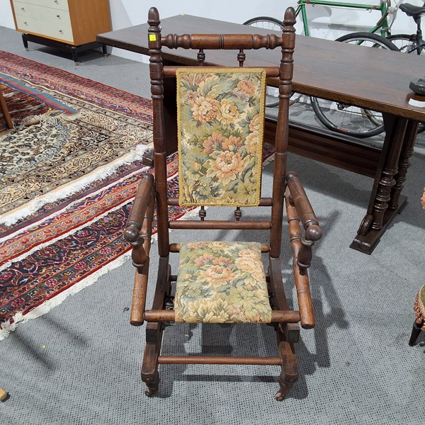 Lot 332 - DEXTER ROCKER