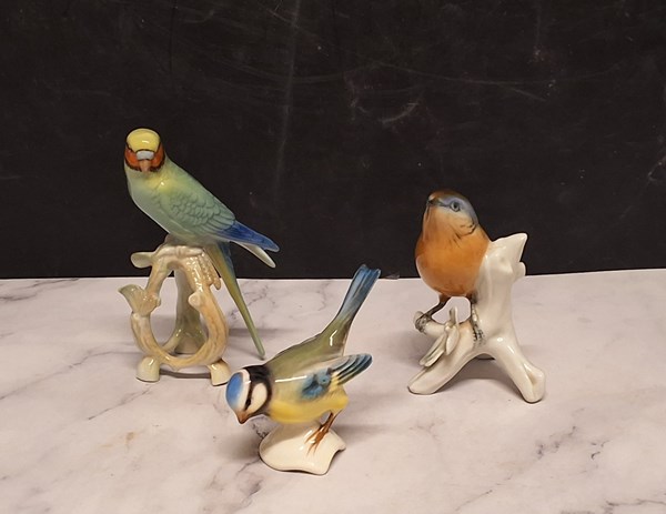 Lot 1312 - BIRD FIGURINES