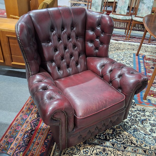 Lot 341 - ARM CHAIR