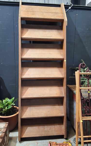 Lot 466 - STAIRCASE