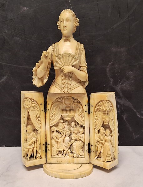 Lot 1046 - CARVED FIGURE