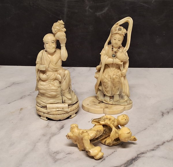 Lot 1033 - CARVED FIGURES