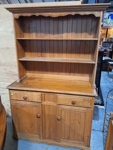 Lot 293 - KITCHEN DRESSER