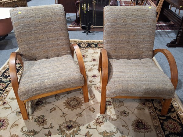 Lot 302 - LOUNGE CHAIRS