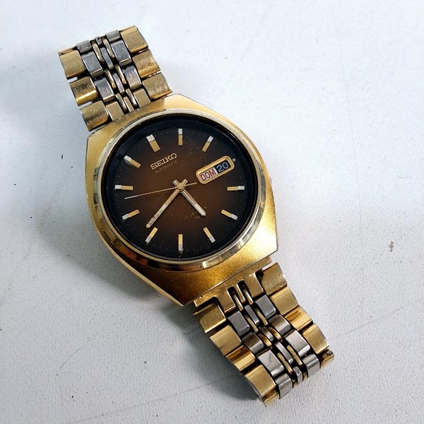 Lot 1023 - SEIKO WRISTWATCH