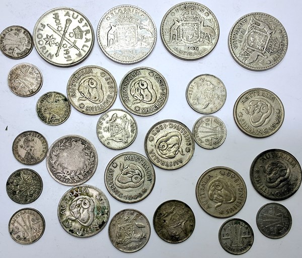 Lot 1028 - COINS