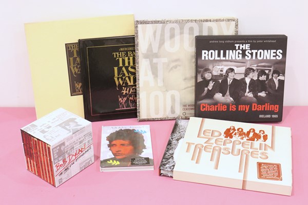 Lot 1217 - MUSIC COLLECTABLES