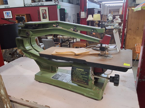 Lot 256 - SCROLL SAW