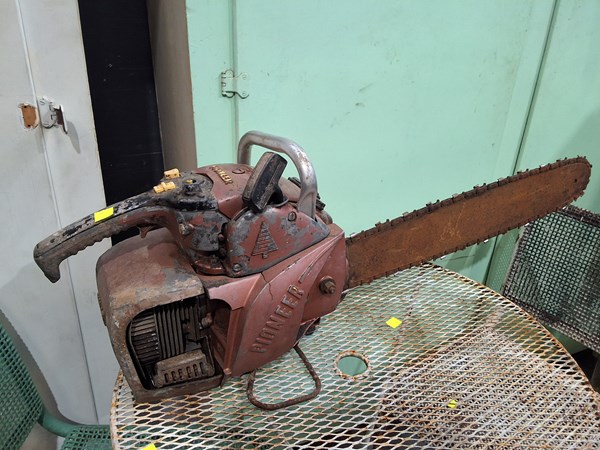 Lot 258 - CHAINSAW