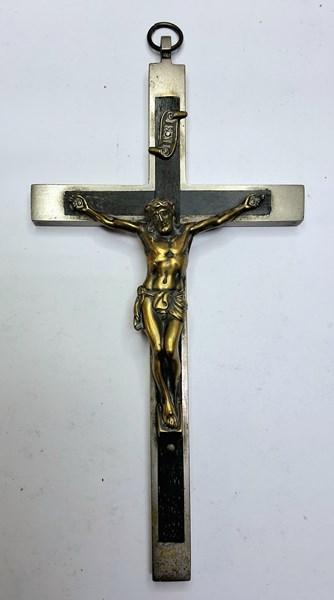 Lot 1037 - CRUCIFIX