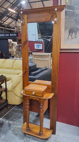 Lot 75 - HALL STAND