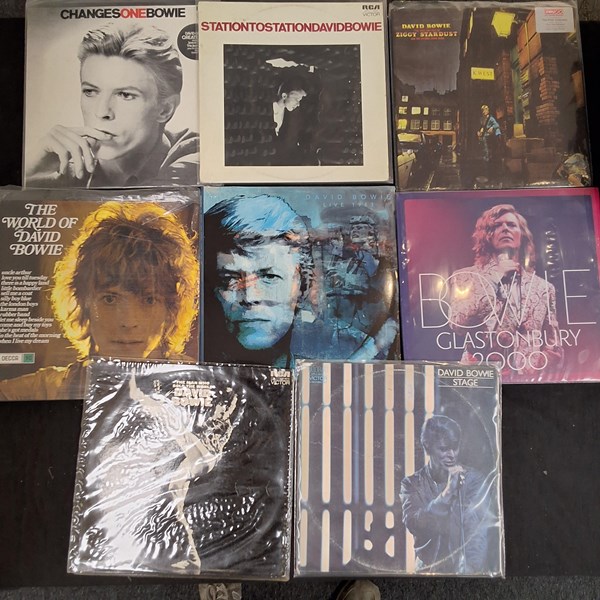 Lot 1158 - DAVID BOWIE VINYL ALBUMS