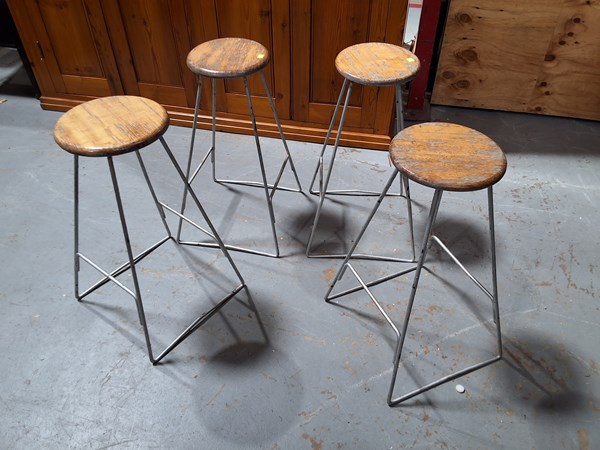 Lot 380 - STOOLS