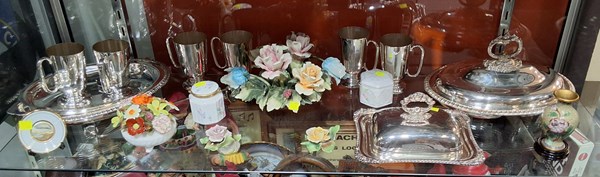 Lot 1420 - METAL & CHINAWARE