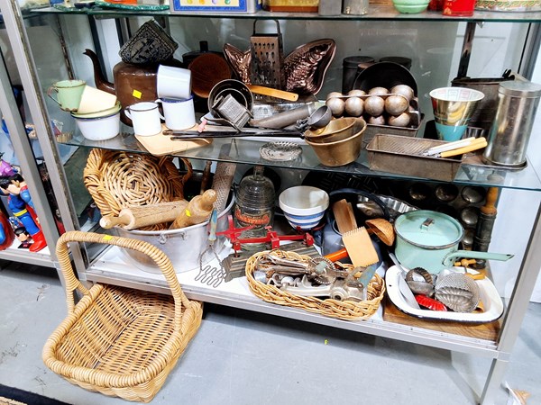 Lot 1413 - RUSTIC KITCHENWARES