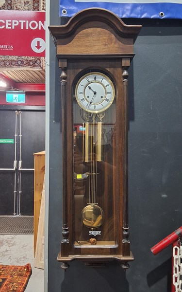 Lot 70 - CLOCK