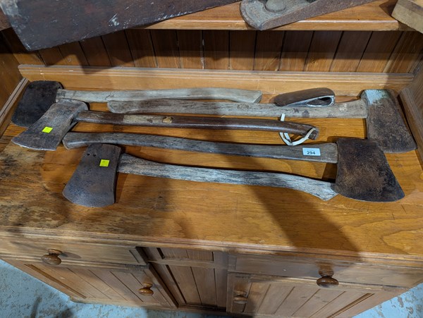 Lot 294 - AXES