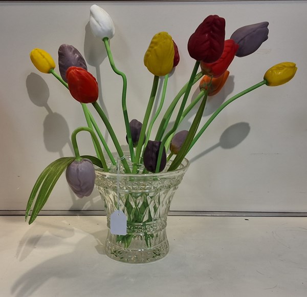 Lot 1292 - A BUNCH OF TULIPS