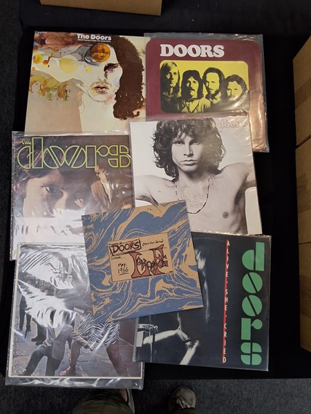 Lot 1188 - THE DOORS VINYL ALBUMS