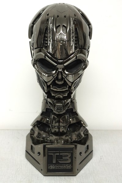 Lot 1273 - TERMINATOR COLLECTABLE